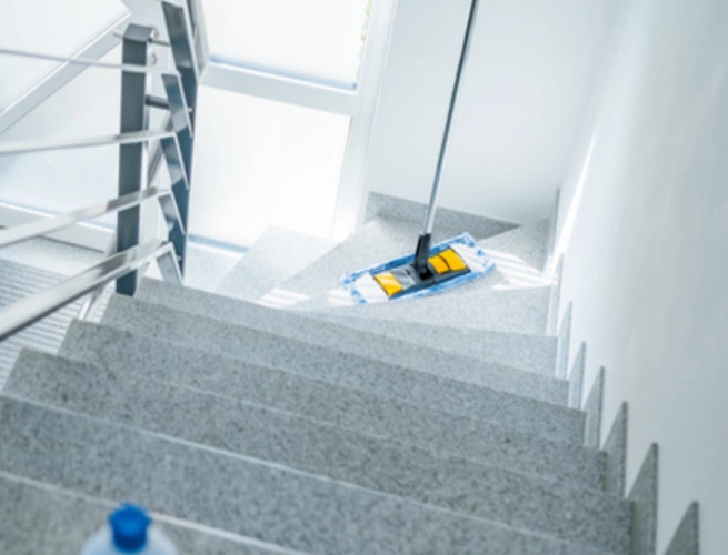 Limpieza de zonas comunes de edificios en El Puerto de Santa María 11500