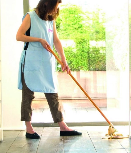 Limpieza de zonas comunes de edificios en Chiclana de la Frontera 11130