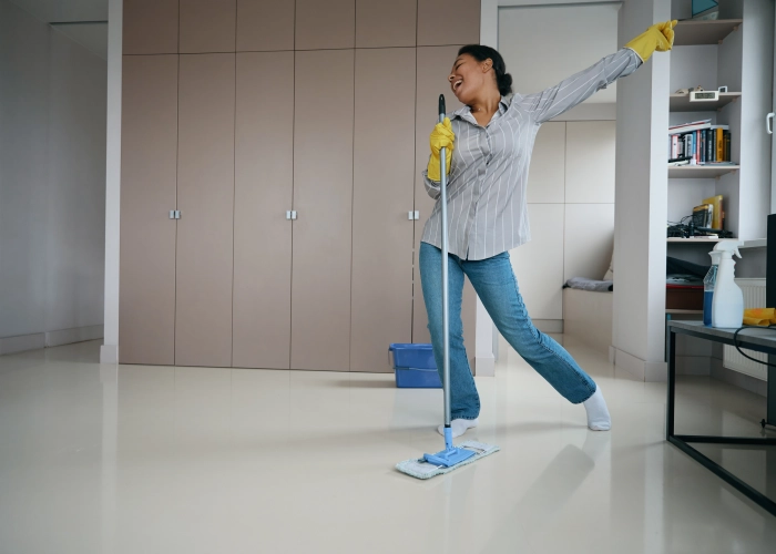 Limpieza de zonas comunes de edificios en Jerez de la Frontera 11401