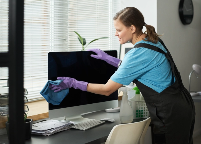 Limpieza de oficinas en Sant Fruitós de Bages 08272